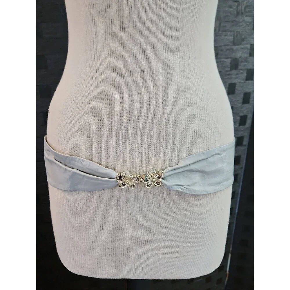 Gray Leather Belt With Silver Tone Butterfly Clasp Small/Medium